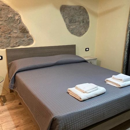 Tra Storia E Realta Bed & Breakfast Сардара Екстериор снимка